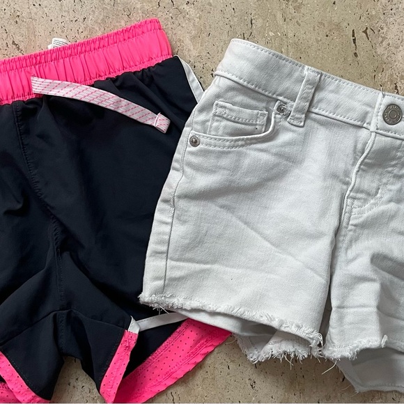 Bundle- Girl’s Cloth Size 6/7 Sweater, Shorts, Bathing Suit and T-shirts - Picture 4 of 6